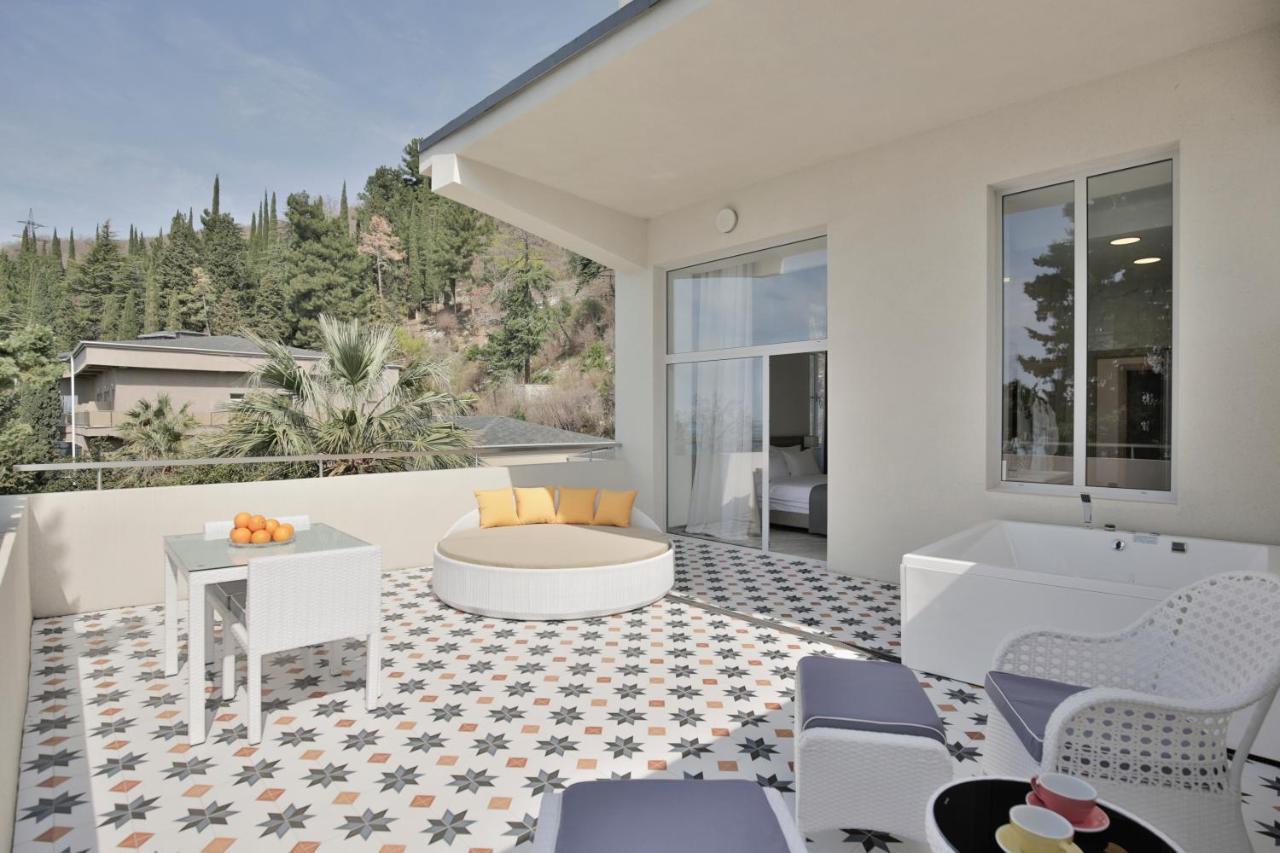 Garden Resort Gagra Esterno foto